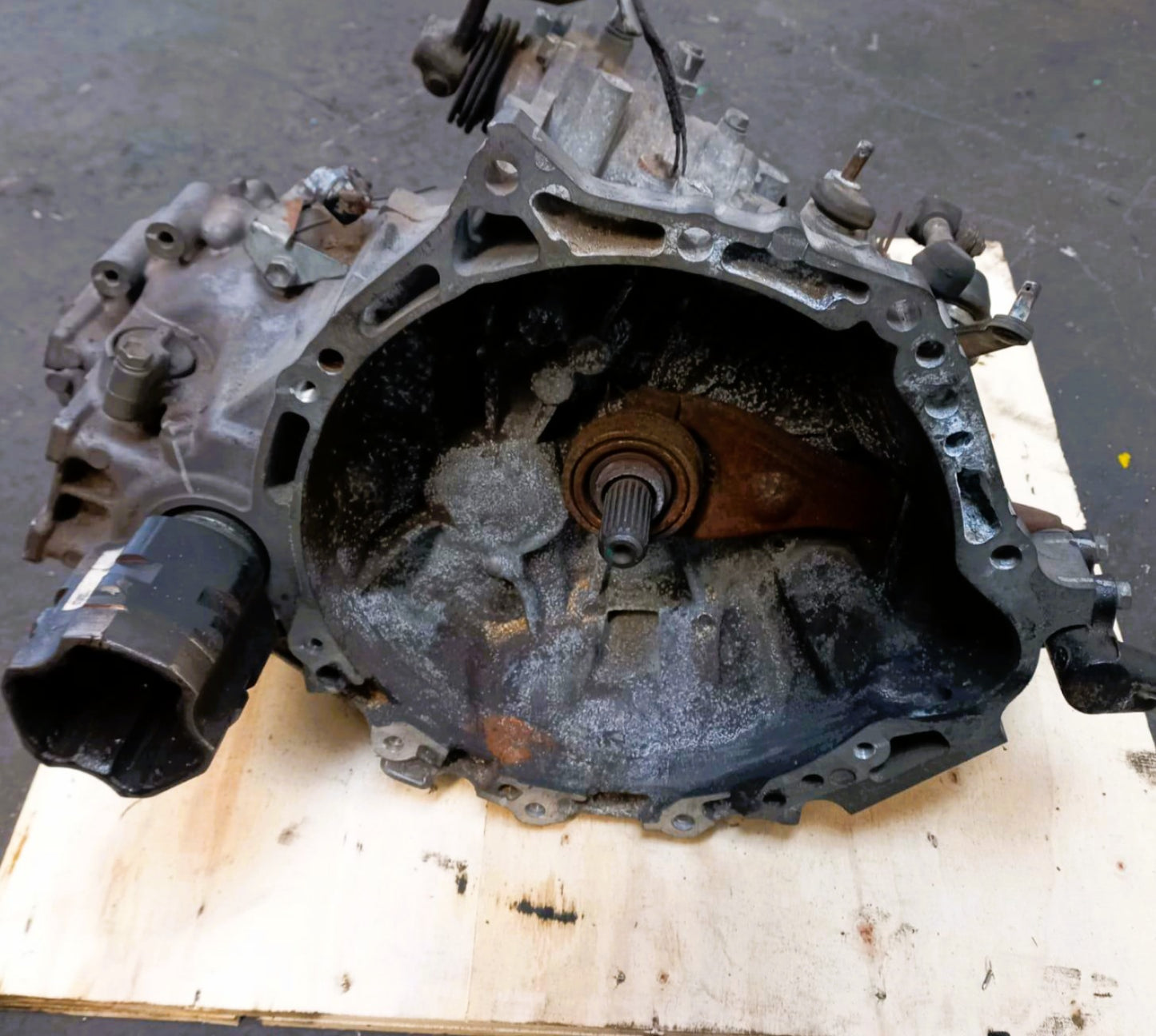 Toyota Corolla Professional 6 Spd Manual Gearbox (1ZR-2ZR)