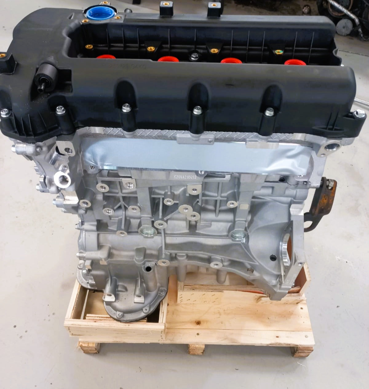 Hyundai H1 2.4 Petrol – Brand New Head, Block and Sump (G4KG)