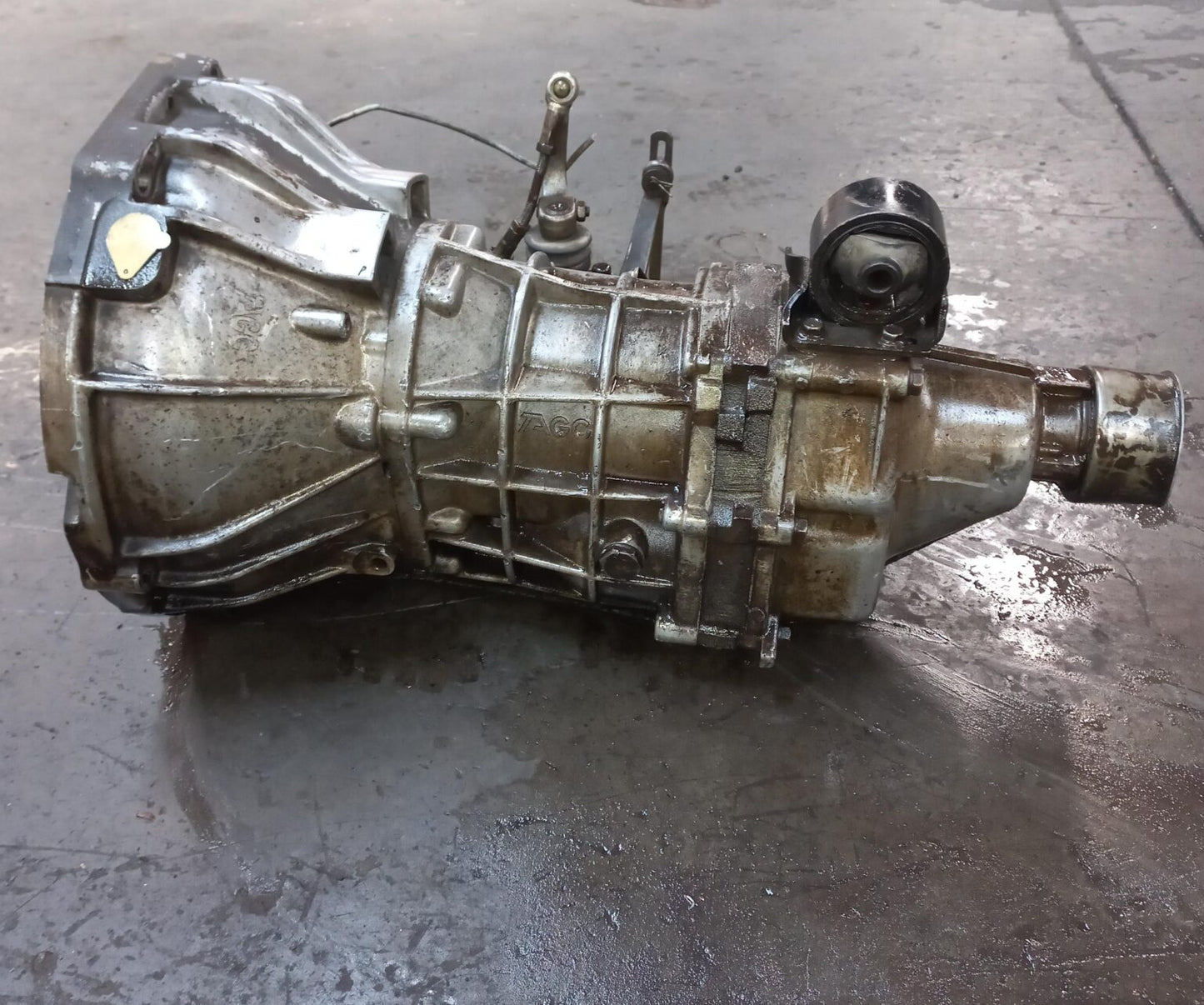 Toyota Zola Budd 2.0 – 2Y-3Y-4Y (Manual Gearbox)