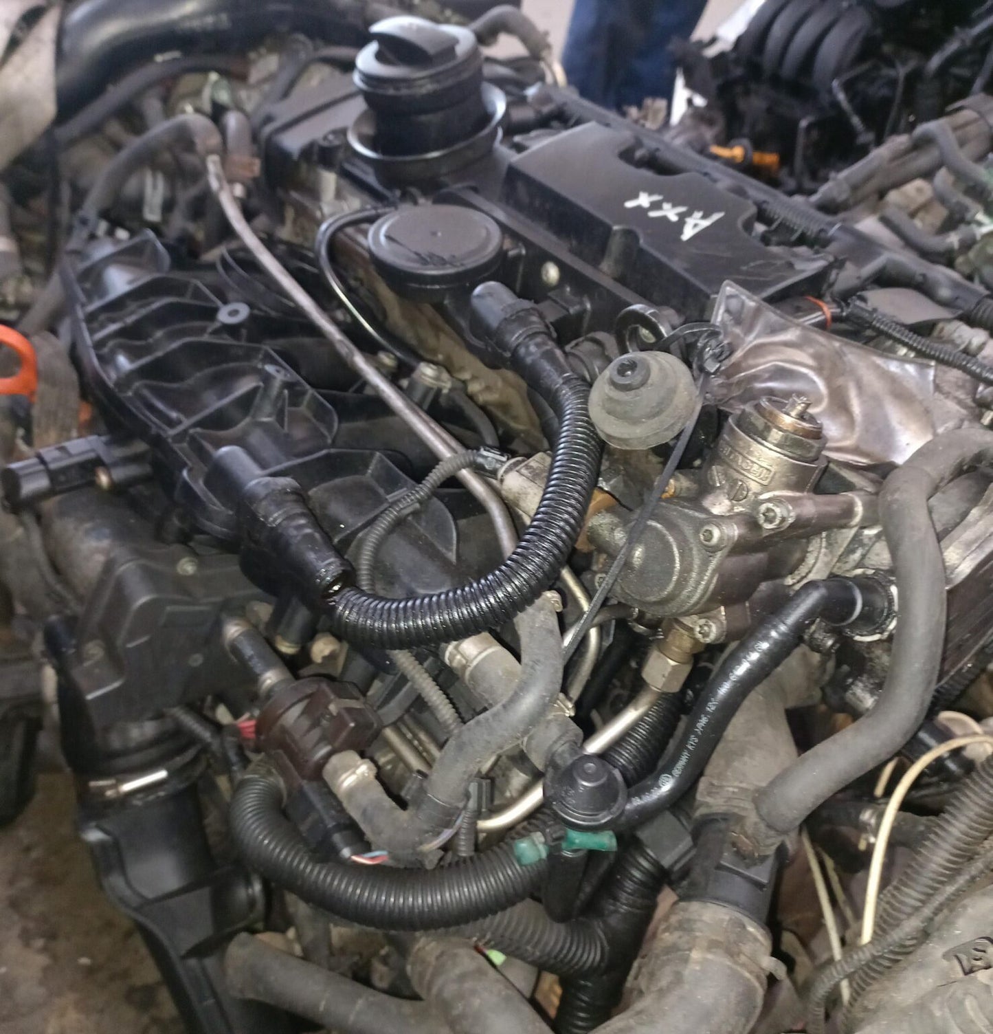 Volkswagen Golf 5 2.0 Gti Petrol Engine (AXX)