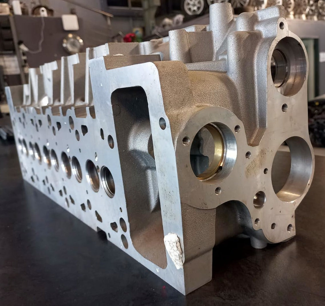 Volkswagen Transporter T5 2.5 Turbo Diesel New Bare Cylinder Head (AXD/AXE)