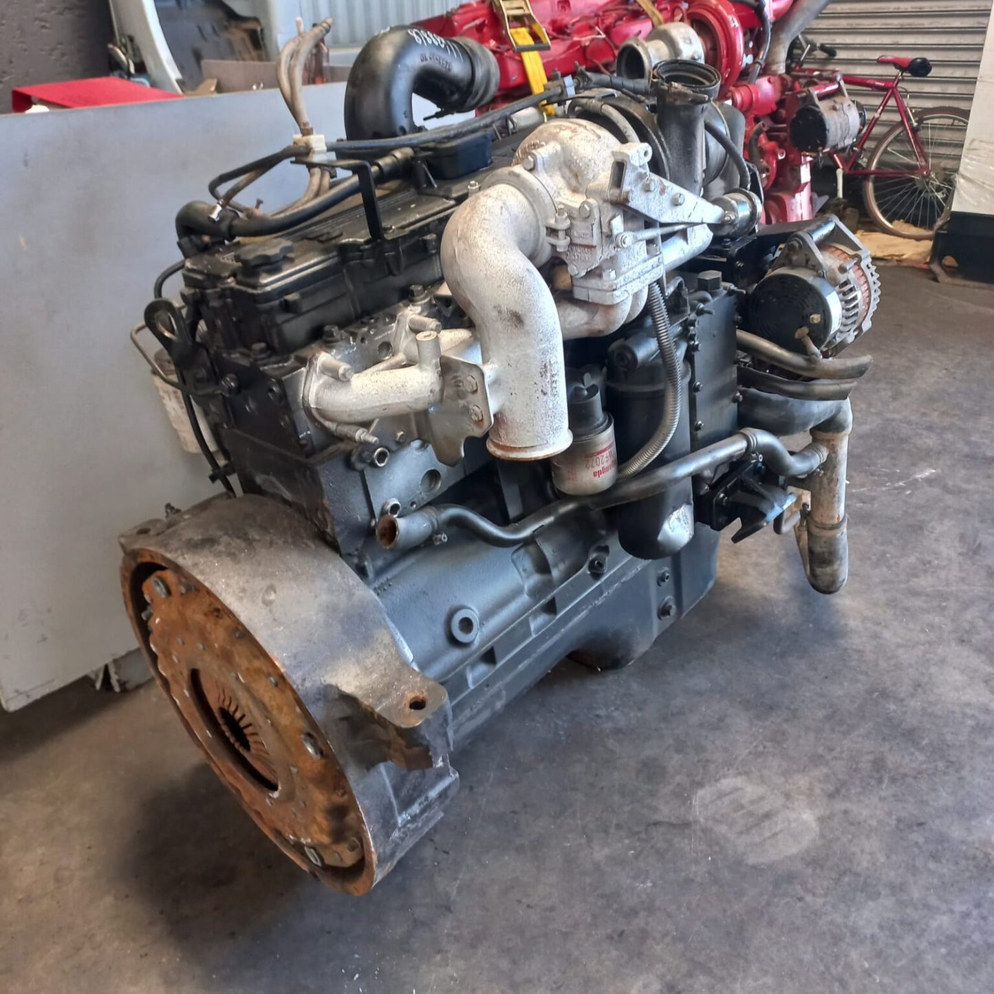 CUMMINS 8.9 6 CYL Turbo Diesel Engine (6LT)