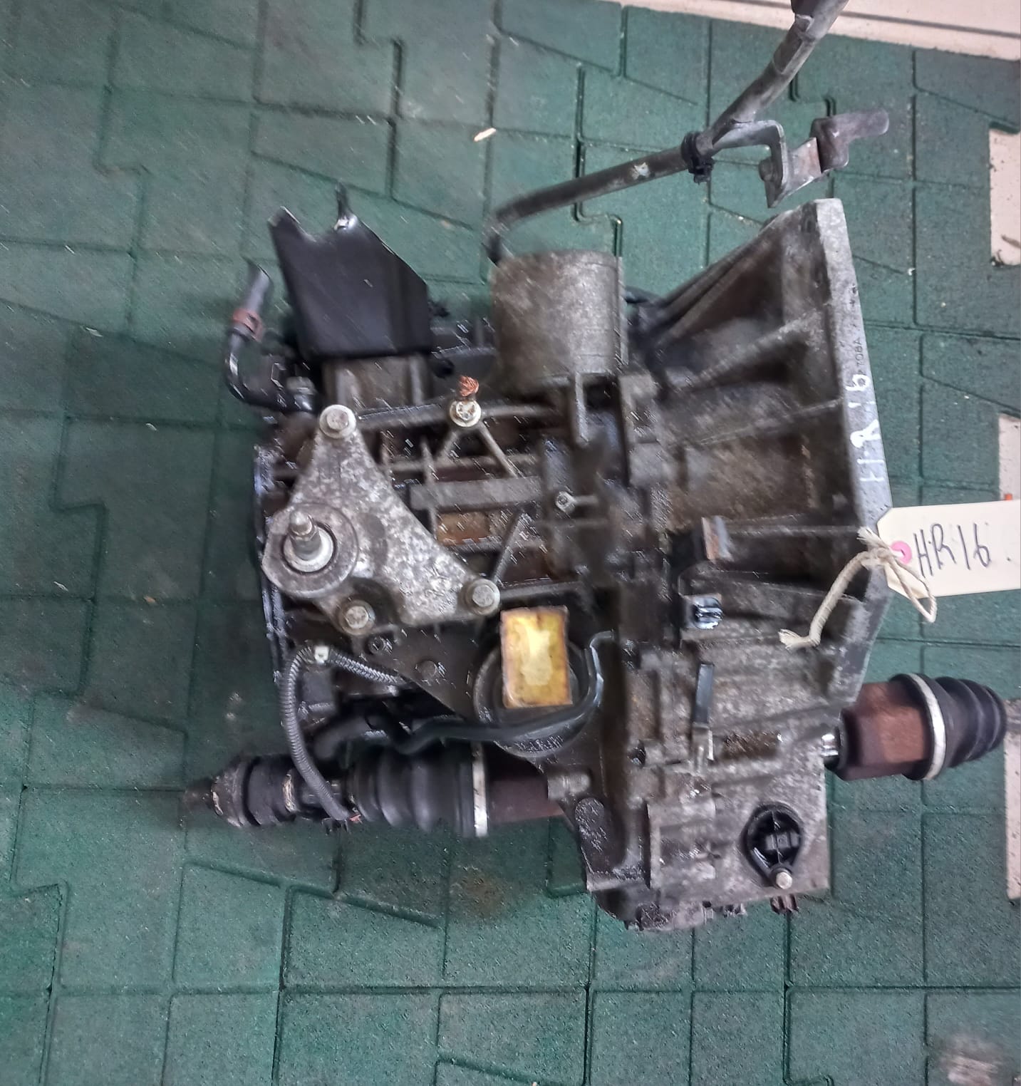 Nissan Tida Automatic Gearbox (HR16)