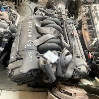 JAGUAR XJ 4.0 V8 Petrol Engine (AJ-000215)