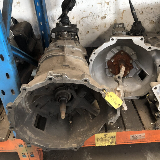 Mitsubishi 4m40 2.8 diesel 4×2 manual gearbox