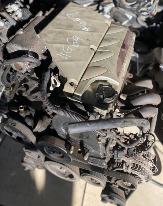 Mitsubishi Outlander 2.4 Petrol Engine (4G69)