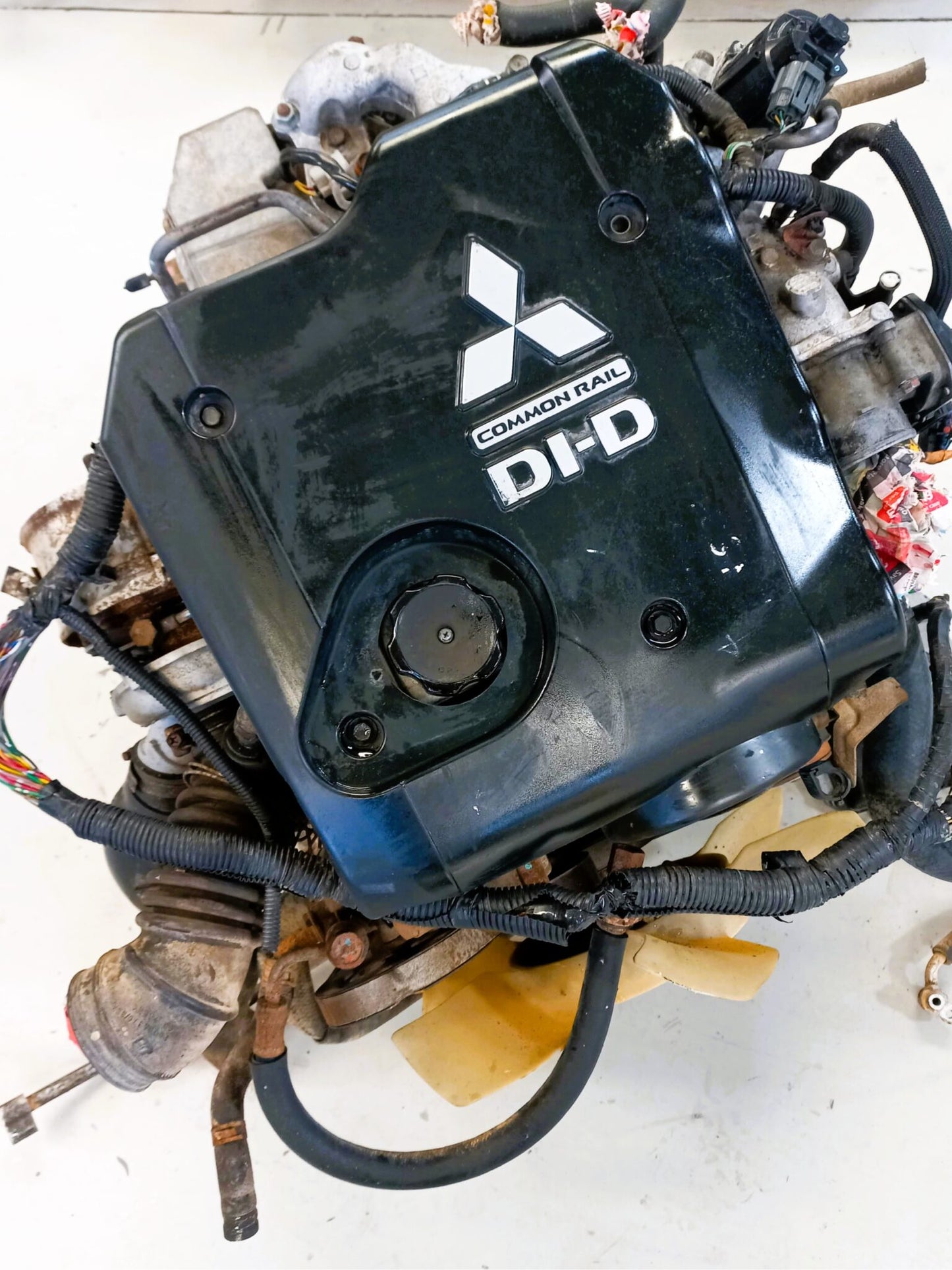 Mitsubishi L200/Pajero 2.5 Di-D Diesel Engine (4D56-UC)