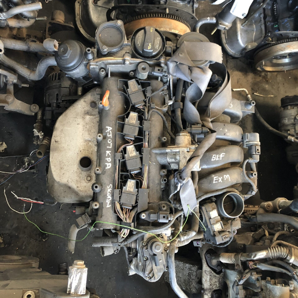 Volkswagen Golf 5 1.6 Petrol Engine (BLF)